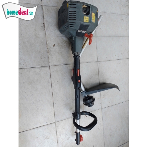 Máy cắt cỏ động cơ 2 thì Ozito